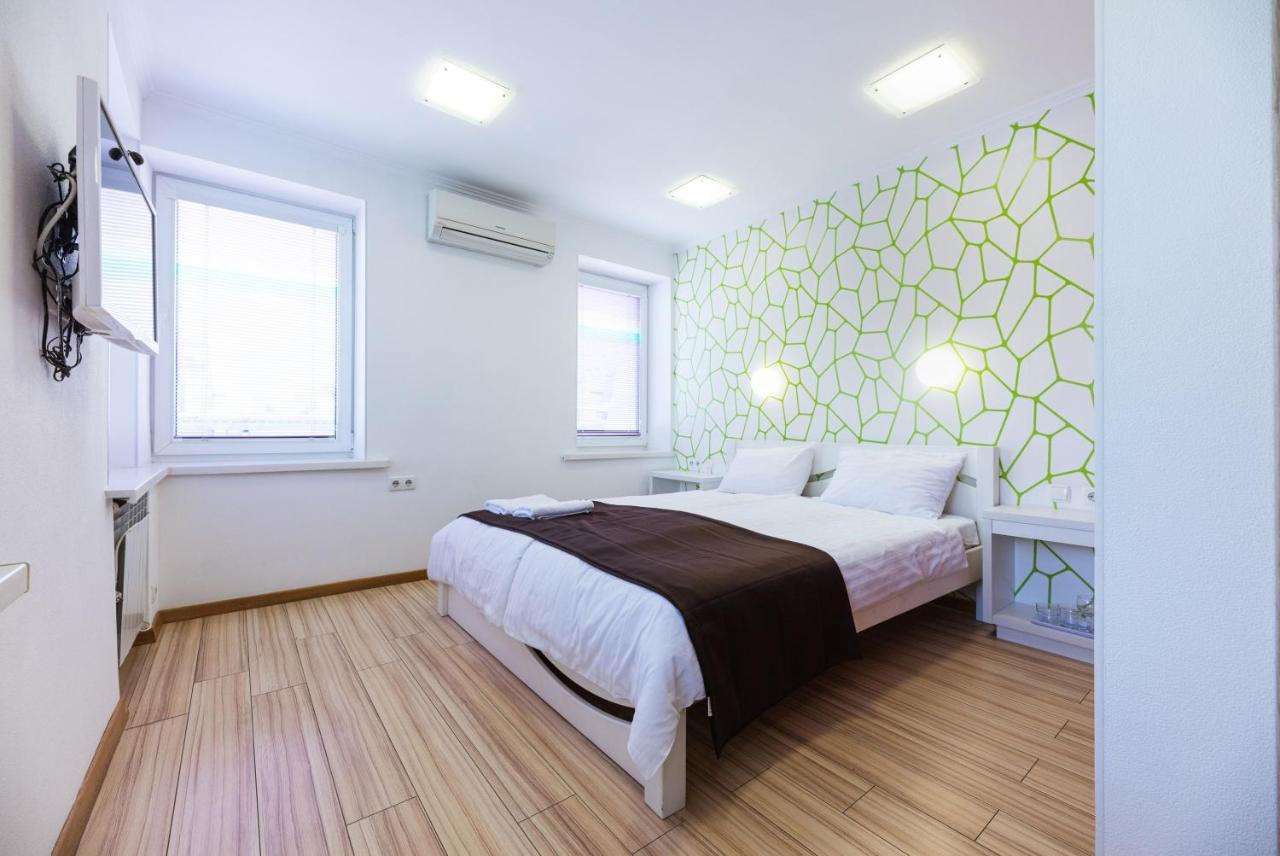 Guest House "Golden Gate 911 " Kyiv Exterior photo