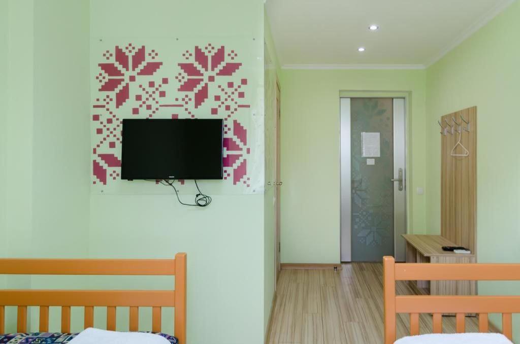 Guest House "Golden Gate 911 " Kyiv Exterior photo